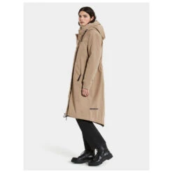 DIDRIKSONS Women's Alicia Parka Long 2 - Coat 16 DIDRIKSONS Women's Alicia Parka Long 2 - Coat -Outdoor Wear Store didriksons womens alicia parka long 2 coat detail 6