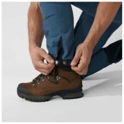 FJÄLLRÄVEN Keb Agile Trousers - Walking Trousers -Outdoor Wear Store fjaellraeven keb agile trousers walking trousers detail 10
