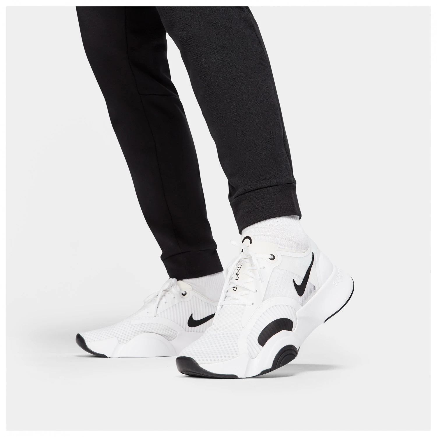 Nike Dri-FIT Tapered Training Pants - Tracksuit Trousers 5 Nike Dri-FIT Tapered Training Pants - Tracksuit Trousers - Image 5