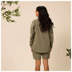 Women's Räven Anorak - Cycling Jacket -Outdoor Wear Store specialized fjaellraeven womens raeven anorak cycling jacket detail 4