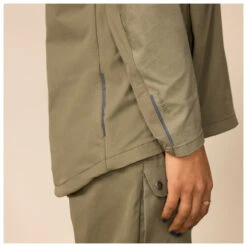 Women's Räven Anorak - Cycling Jacket -Outdoor Wear Store specialized fjaellraeven womens raeven anorak cycling jacket detail 5