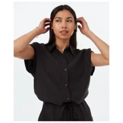 Tentree Women's Treelinen Button Front Romper - Jumpsuit -Outdoor Wear Store tentree womens treelinen button front romper jumpsuit detail 3